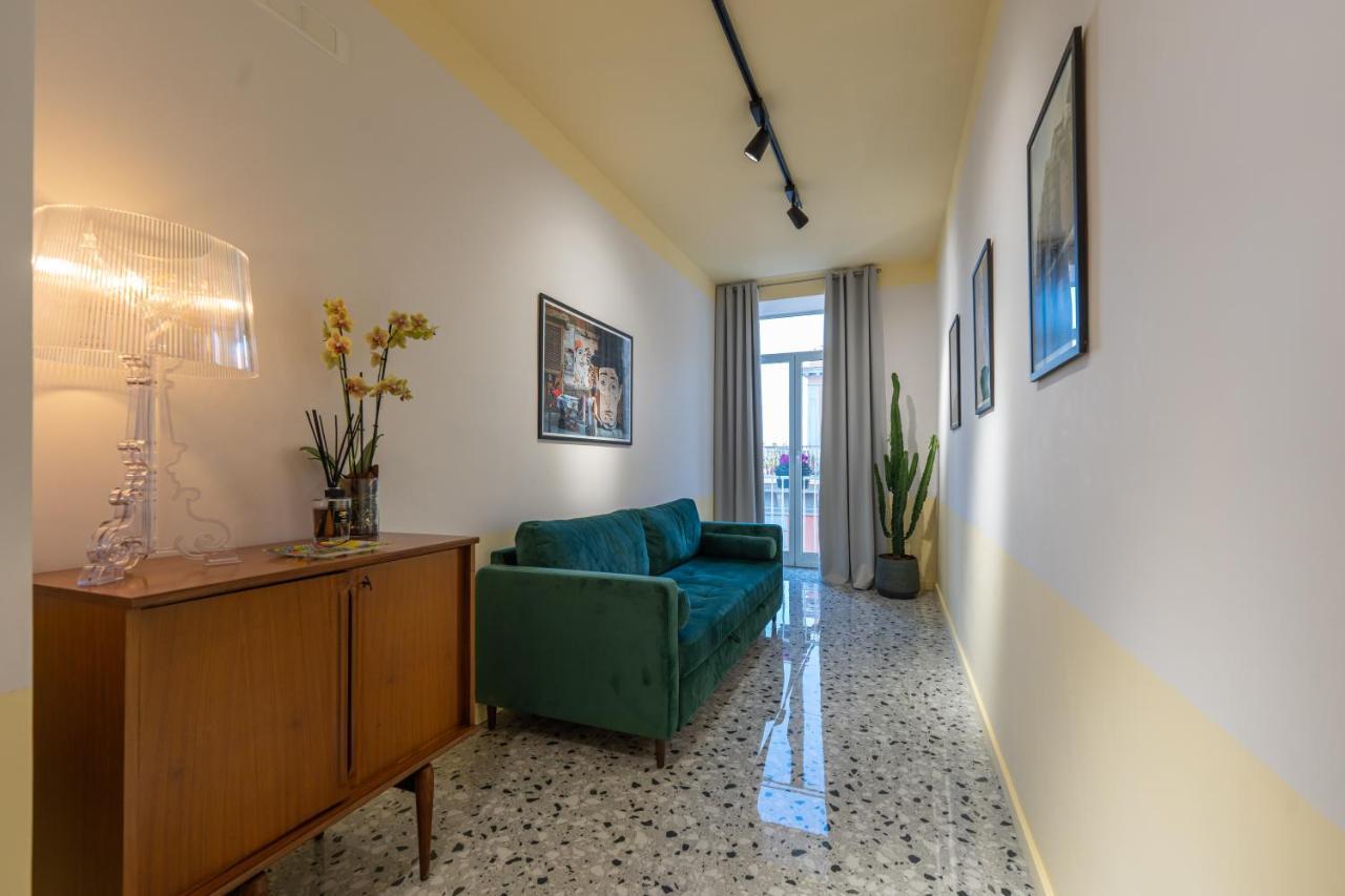Teatro Toledo 272 Bed & Breakfast Napoli Dış mekan fotoğraf
